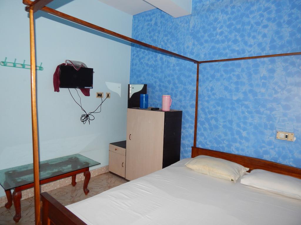 Hotel Mainak, Mandarmani Ruang foto