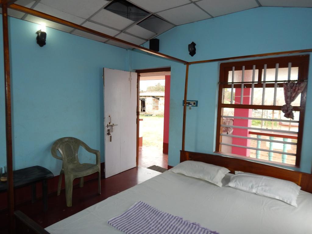 Hotel Mainak, Mandarmani Ruang foto