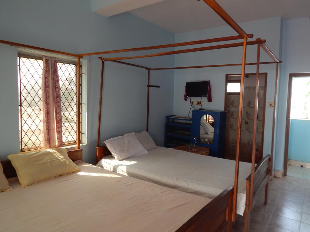 Hotel Mainak, Mandarmani Ruang foto