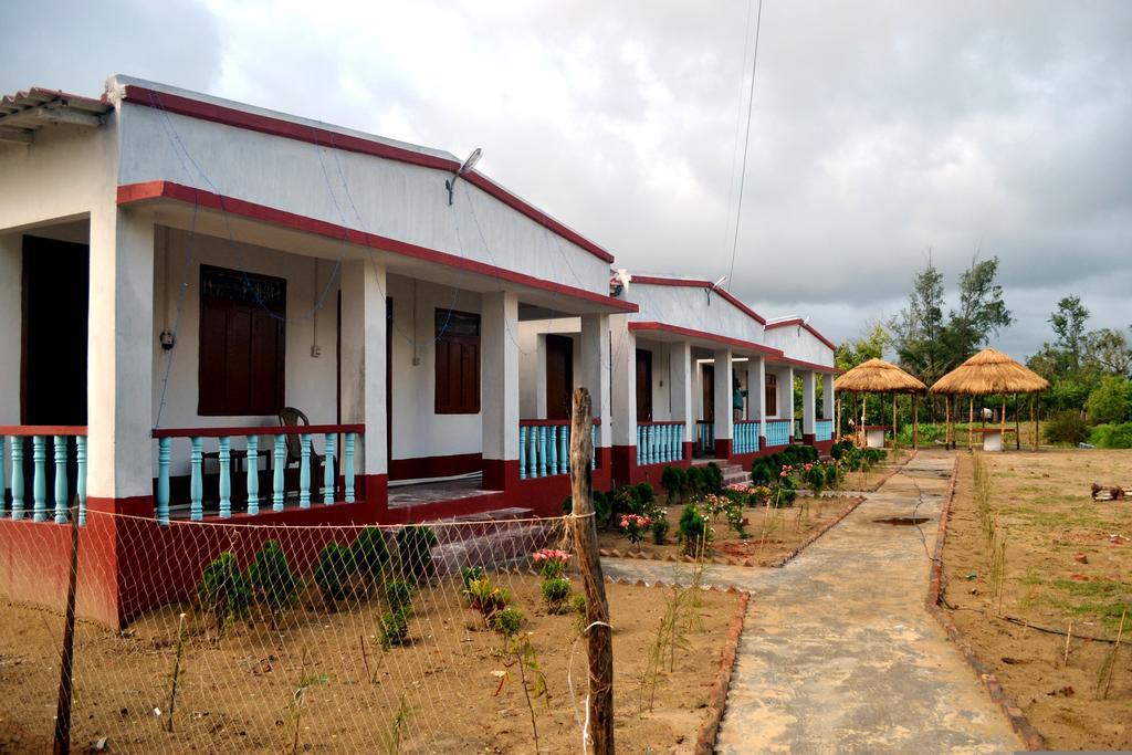 Hotel Mainak, Mandarmani Ruang foto