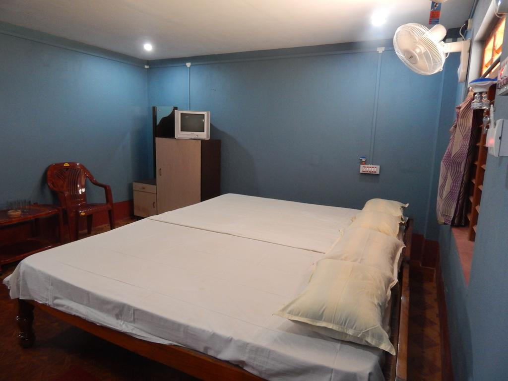 Hotel Mainak, Mandarmani Ruang foto